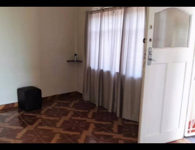 1 BEDROOM APARTMENT TO LET IN PIETERMARITZBURG CENTRAL